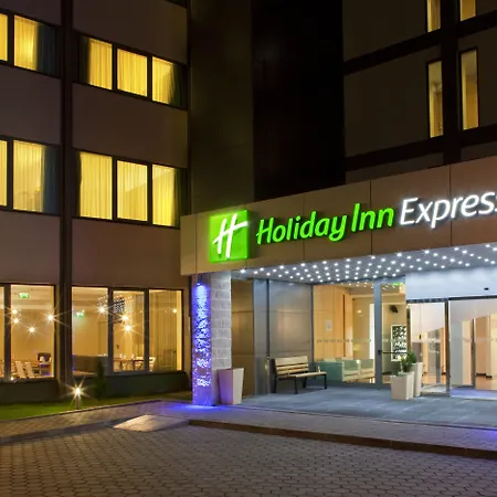 Hotel Express Lisbon Airport By Ihg Portela (Loures)