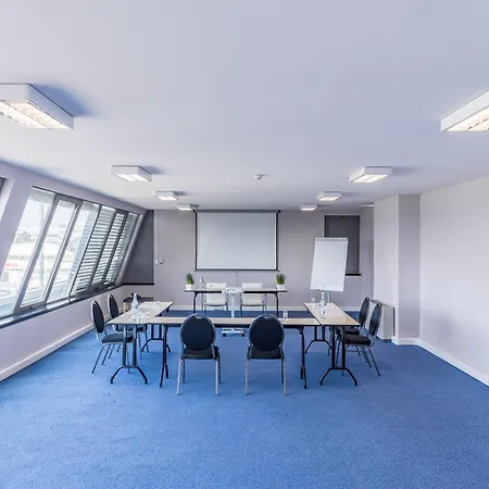 Express Lisbon Airport By Ihg Hotel