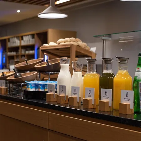 Express Lisbon Airport By Ihg