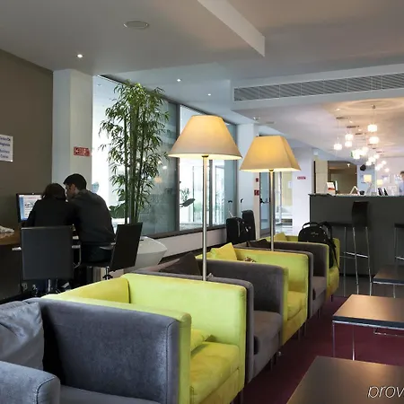 Express Lisbon Airport By Ihg Hotel 3*