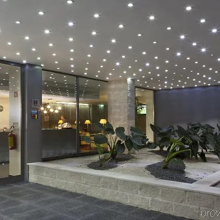 Hotel Express Lisbon Airport By Ihg 3*