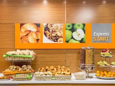 Express Lisbon Airport By Ihg Portela (Loures)