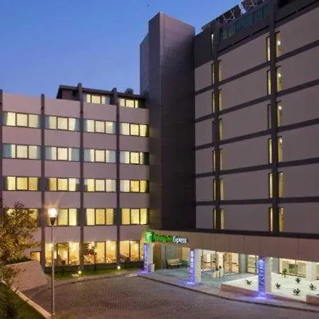 Hotel Express Lisbon Airport By Ihg Portela (Loures)